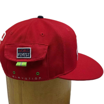 หมวกเบสบอล Snapback หนัง 6 แพนด์ พร้อมกระเป๋าซิปเปอร์ในข้าง