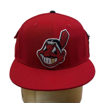 หมวกเบสบอล Snapback หนัง 6 แพนด์ พร้อมกระเป๋าซิปเปอร์ในข้าง