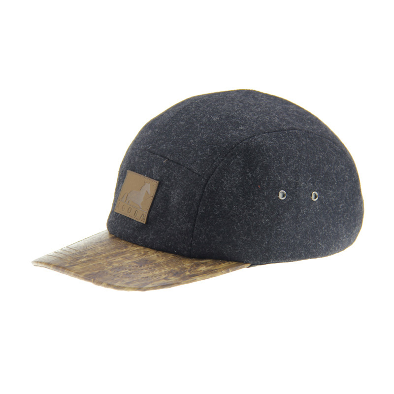 ไม้ยางกางเขน PU ผ้าใบ แคมป์ บาสบอล Cap 5 Panel Snapback Hat With Leather Embossed Logo